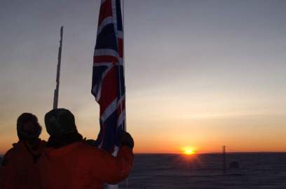 flag raise antarctica